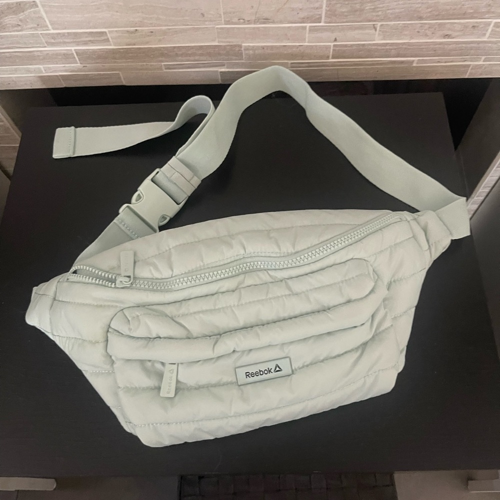 Marine/baby blue cross body Reebok Fanny pack